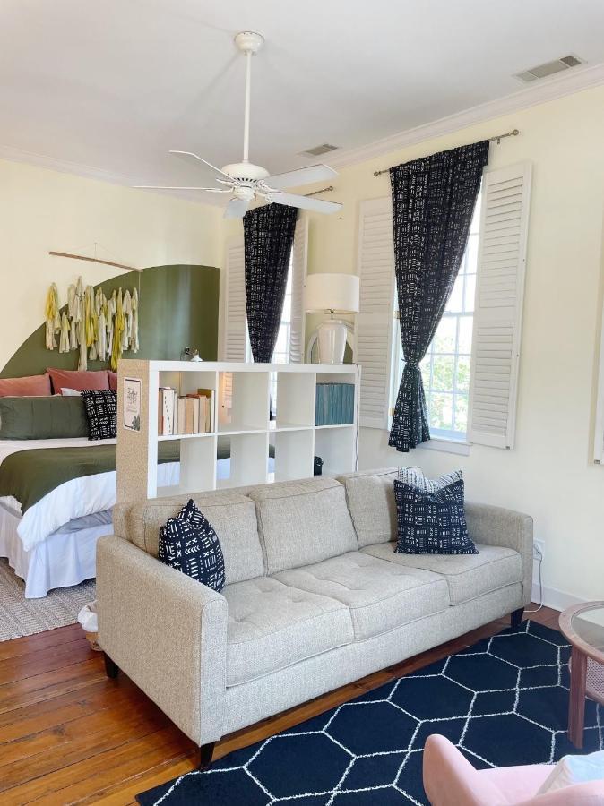 Charming 1885 Parlor Loft Downtown Savannah Stay Exterior foto